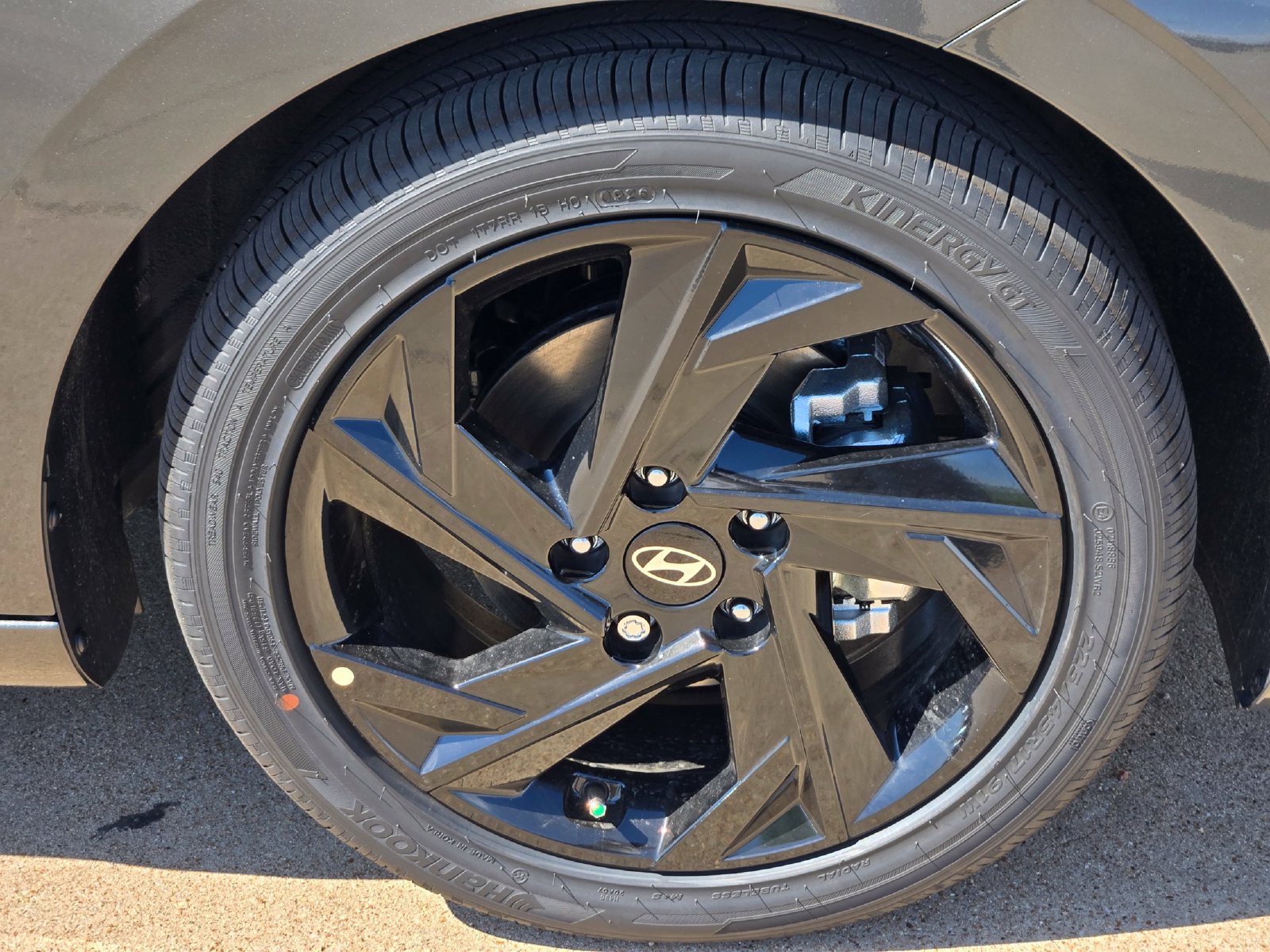 New 2026 Hyundai Elantra SEL Sport Premium FWD image 7