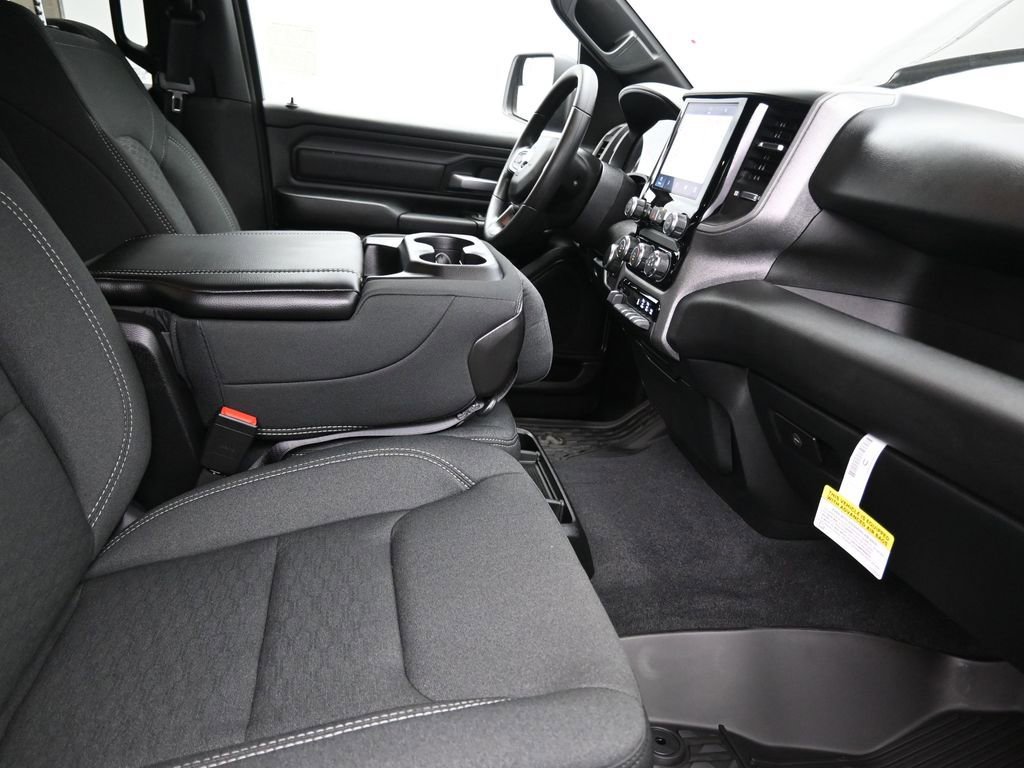 New 2026 RAM 1500 Tradesman AWD/4WD image 17