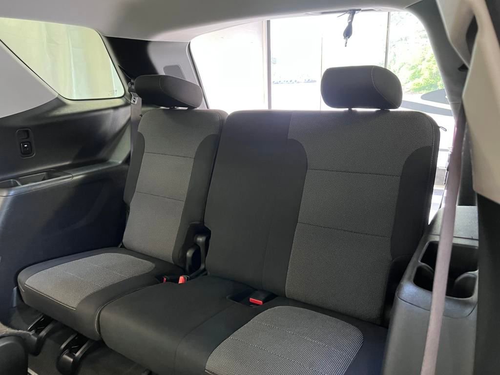 Used 2020 Chevrolet Traverse LT w/ Driver Confidence II Package image 43