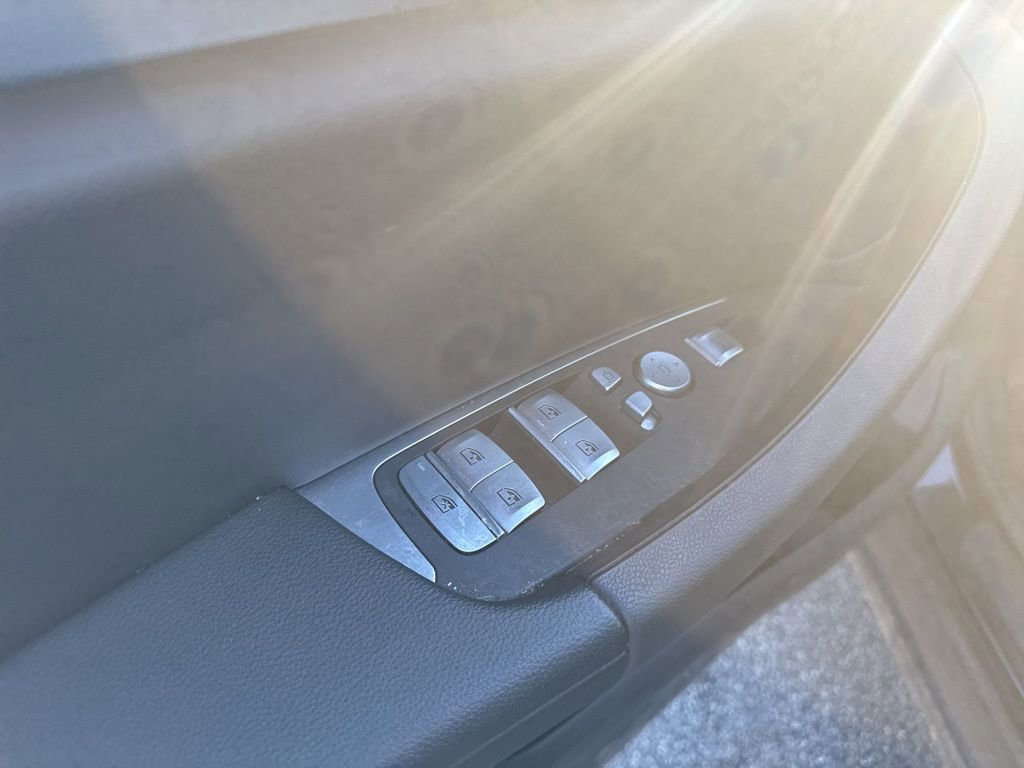 Used 2022 BMW X3 xDrive30i w/ Convenience Package w/ZPA image 3