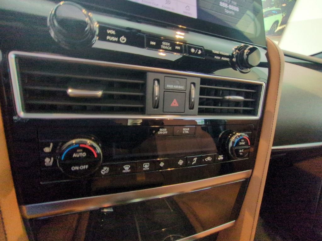Used 2023 INFINITI QX80 Sensory w/ All-Season Package RWD image 20