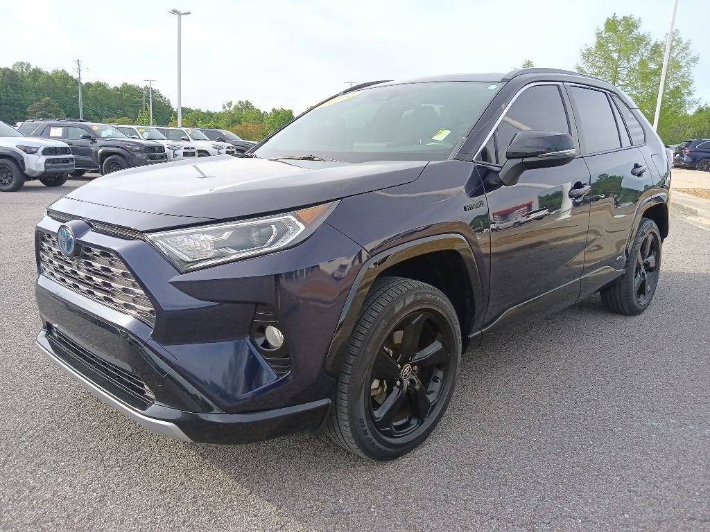 Used 2021 Toyota RAV4 XSE w/ XSE Grade Weather Package AWD/4WD image 7