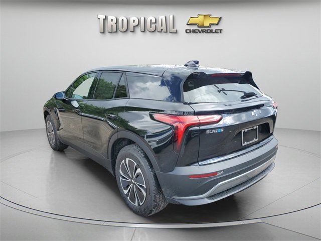 New 2025 Chevrolet Blazer EV LT image 3