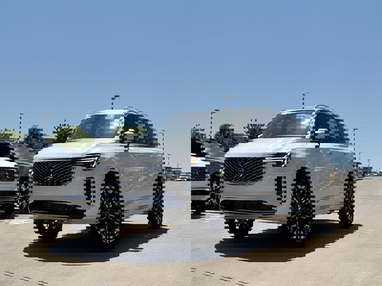 New 2025 Volvo XC90 T8 Plus w/ Protection Package Premier