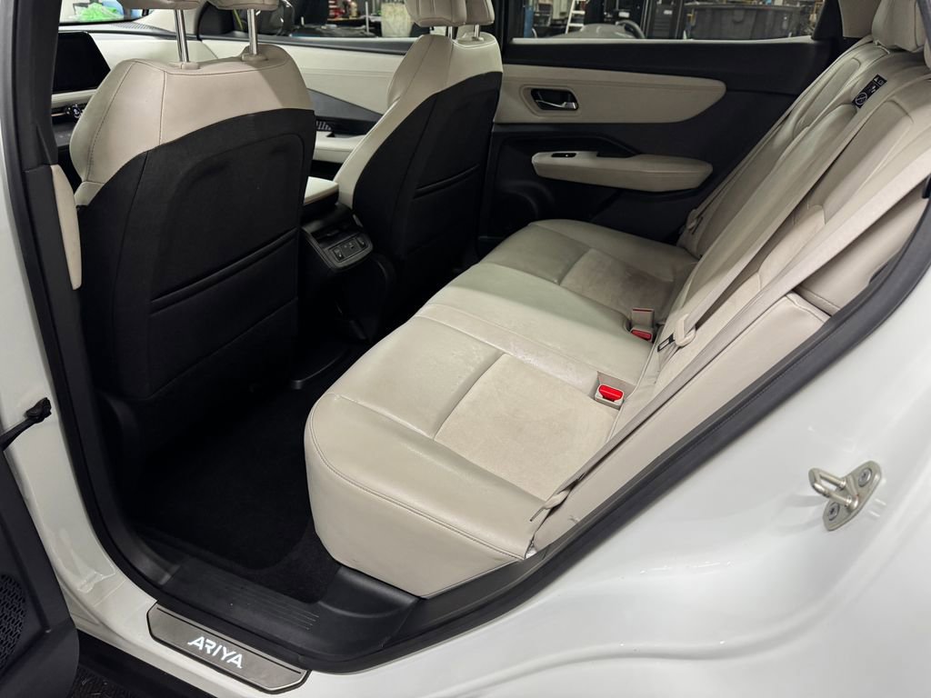 Used 2024 Nissan Ariya FWD image 15
