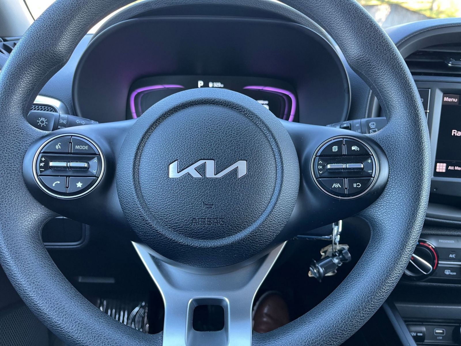 Used 2025 Kia Soul LX w/ LX Technology Package image 28