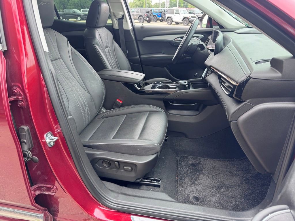 Used 2024 Buick Envision Avenir AWD/4WD image 22