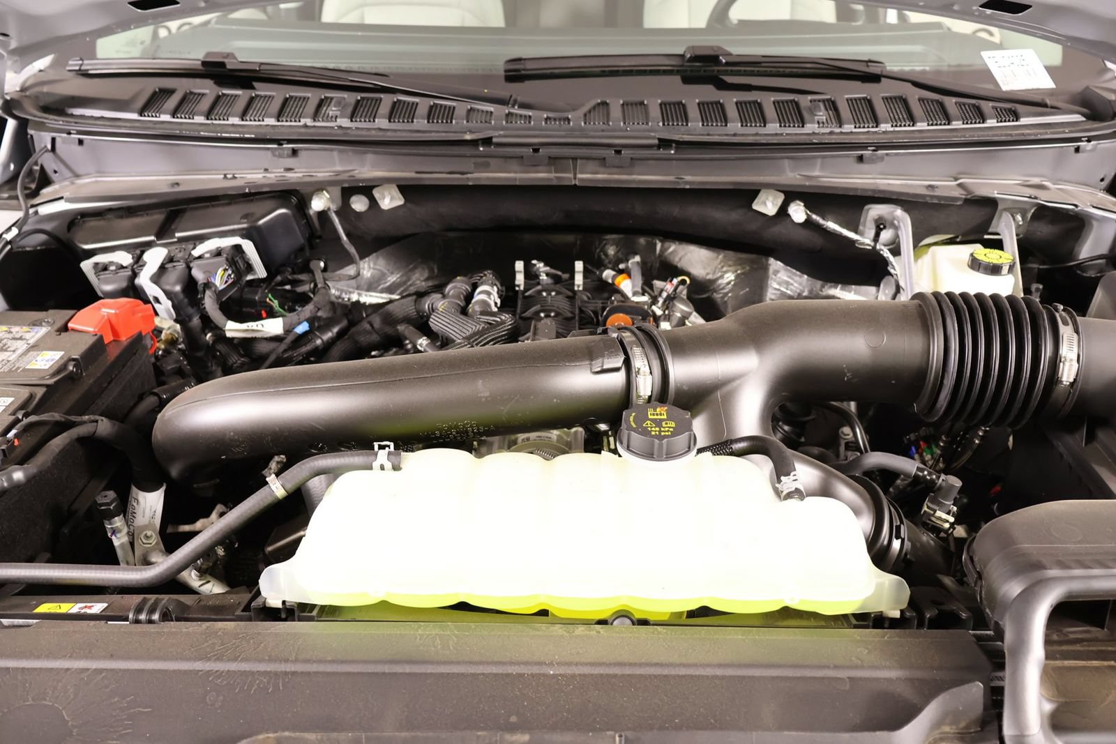 New 2026 Lincoln Navigator Premiere AWD/4WD image 21
