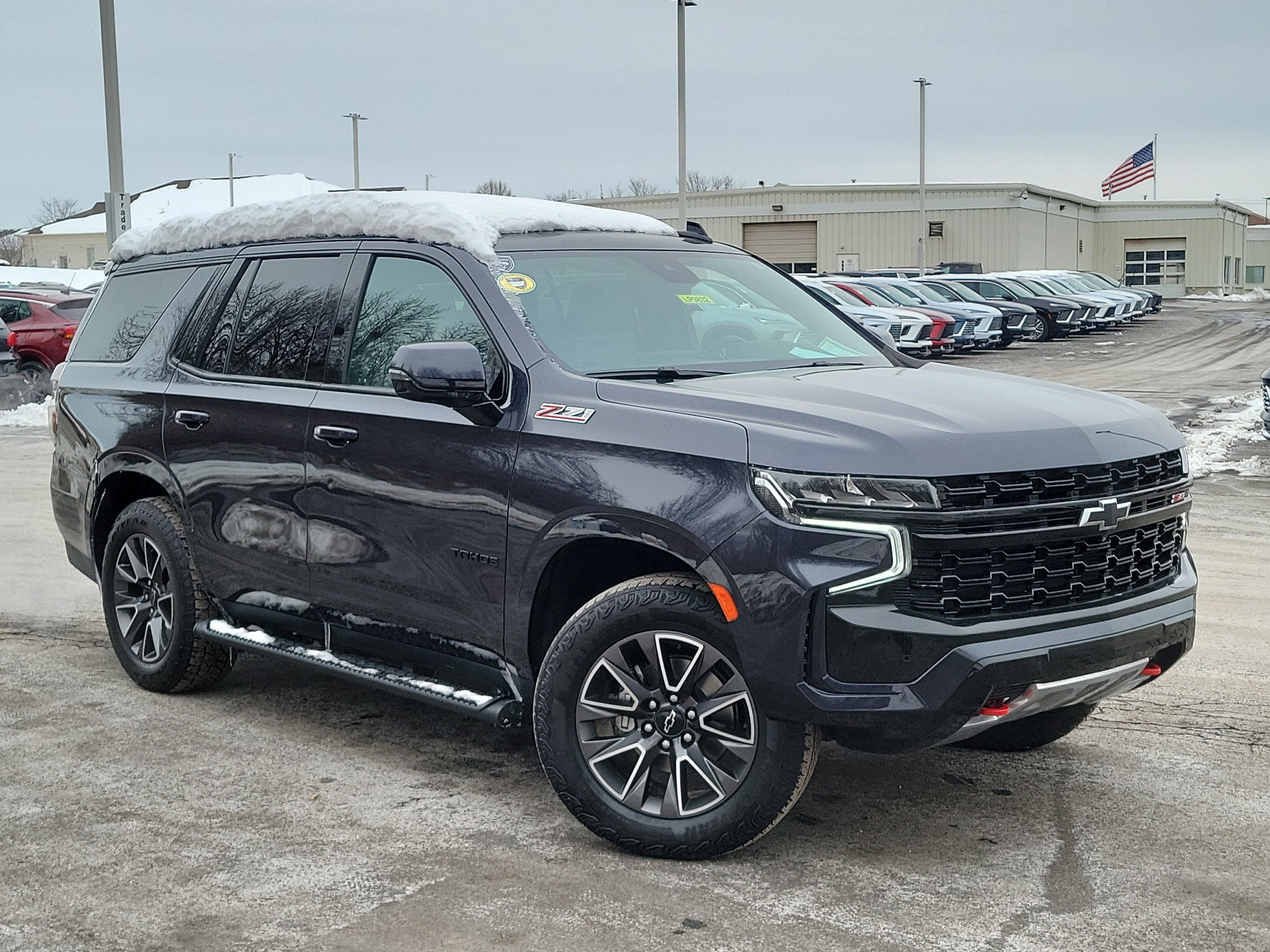 Used 2023 Chevrolet Tahoe Z71 w/ Luxury Package image 32