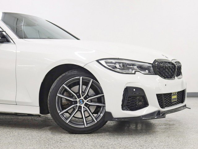 Used 2019 BMW 330i Sedan w/ Convenience Package RWD image 2