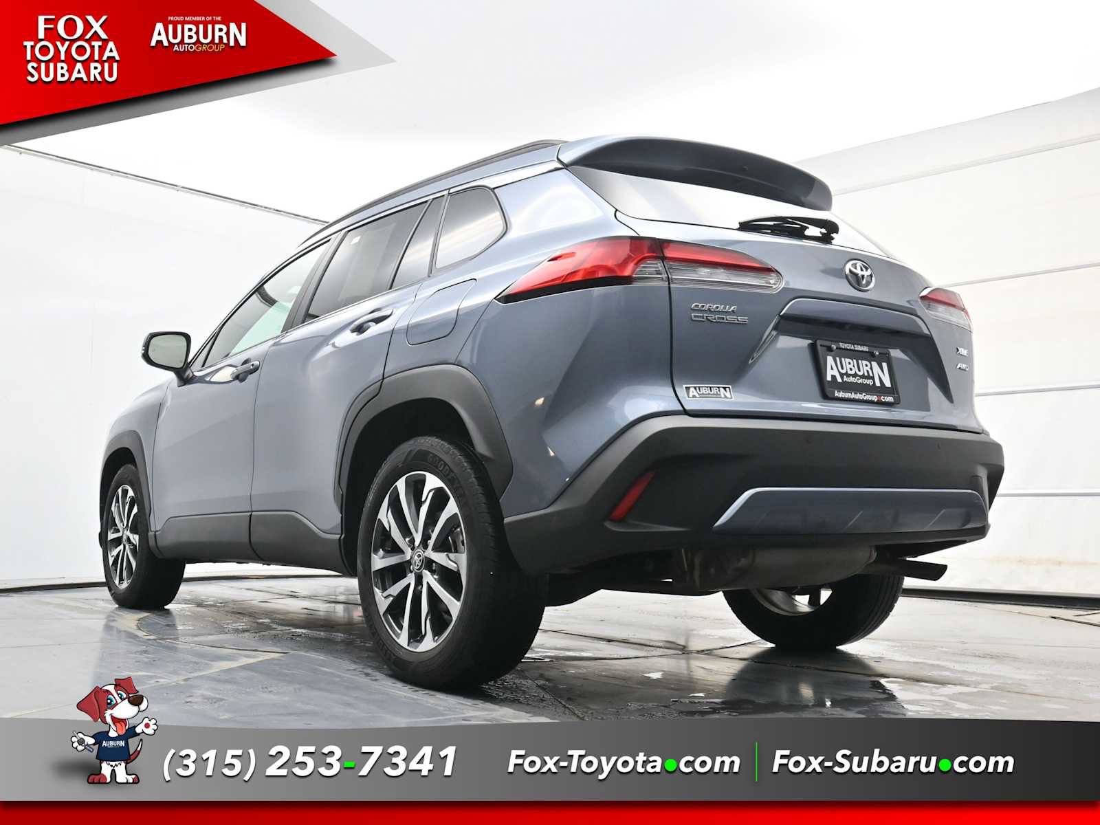 Used 2023 Toyota Corolla Cross XLE w/ Convenience Package image 16