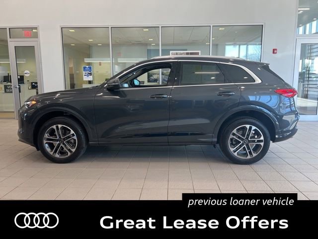 Used 2025 Audi Q5 Premium w/ Convenience Package AWD/4WD image 4