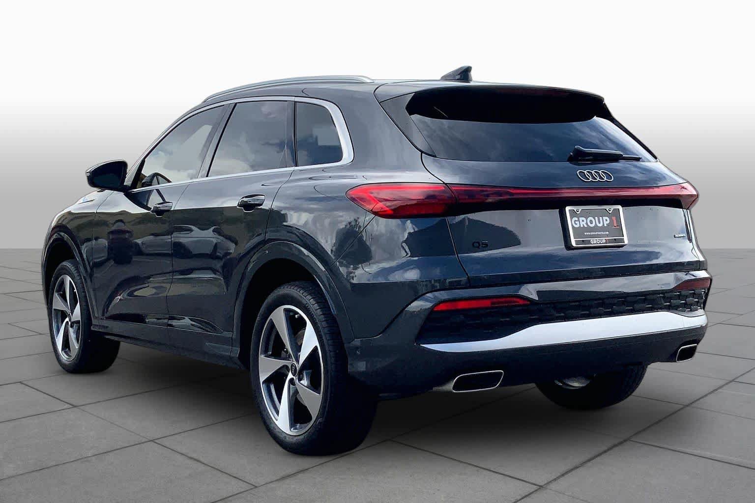 Certified 2025 Audi Q5 Premium Plus w/ Premium Plus AWD/4WD image 12