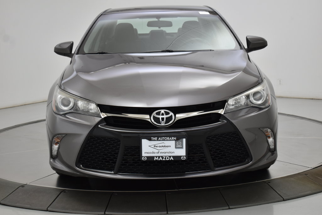 Used 2017 Toyota Camry SE FWD image 13