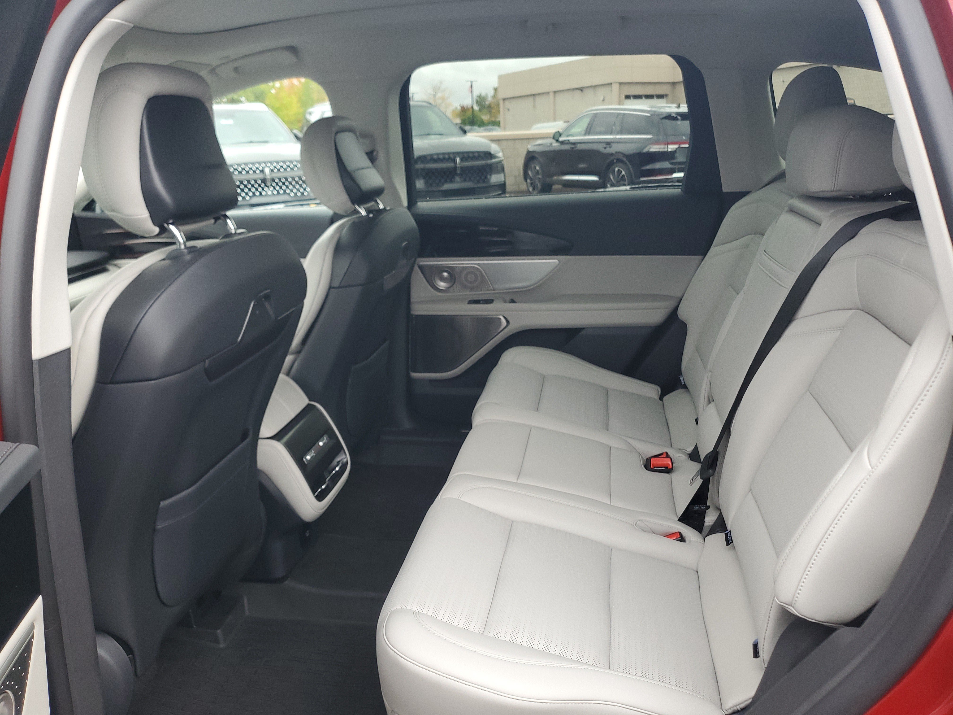 New 2026 Lincoln Nautilus Reserve AWD/4WD image 28