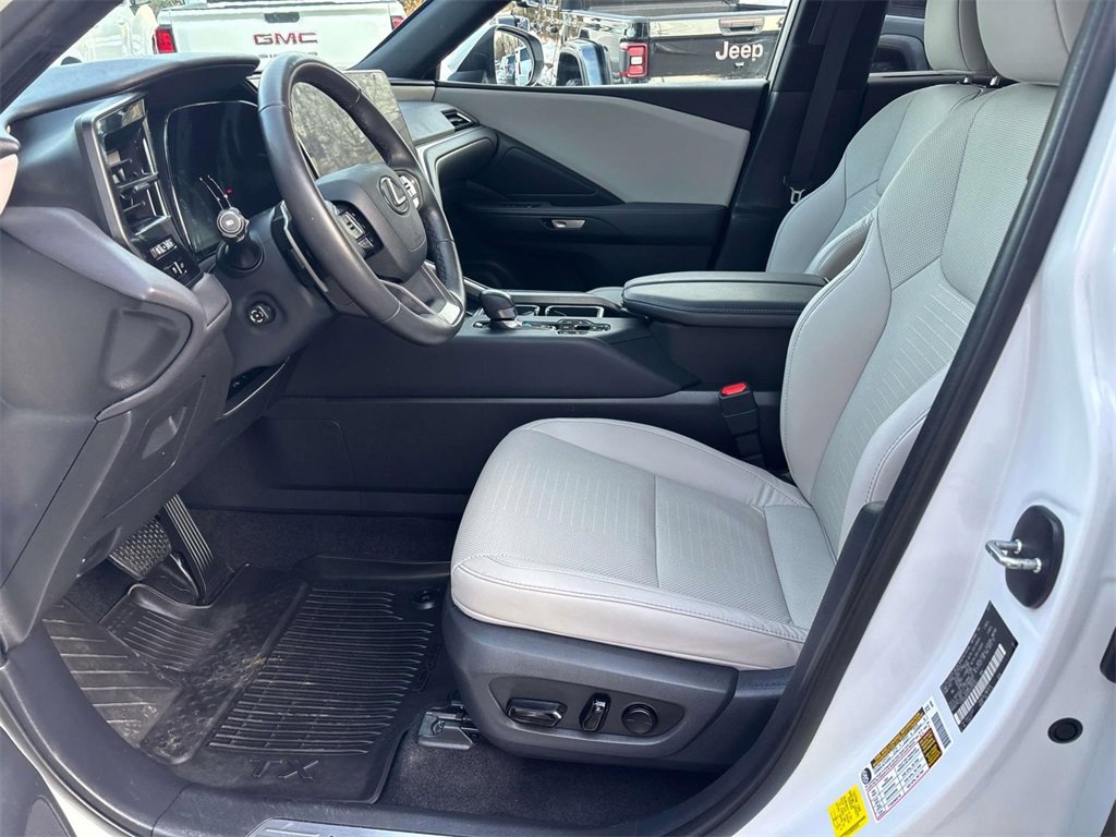 Used 2024 Lexus TX 350 AWD image 9