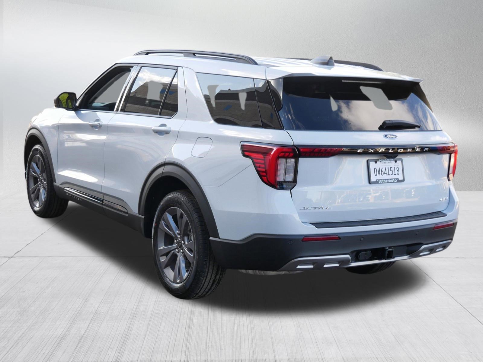 Used 2026 Ford Explorer Active w/ Active Comfort Package AWD/4WD image 5