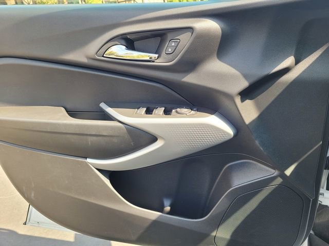 Used 2025 Chevrolet Trax LS image 12