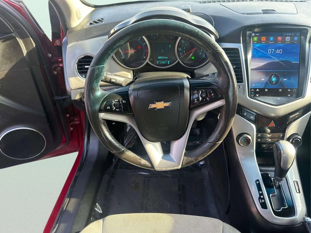 Used 2011 Chevrolet Cruze Eco FWD image 23
