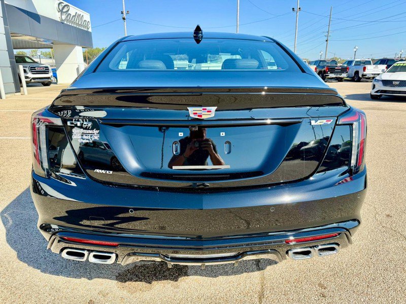 New 2026 Cadillac CT5 V image 5