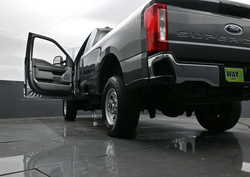 Used 2024 Ford F350 XL w/ XL Chrome Package image 30
