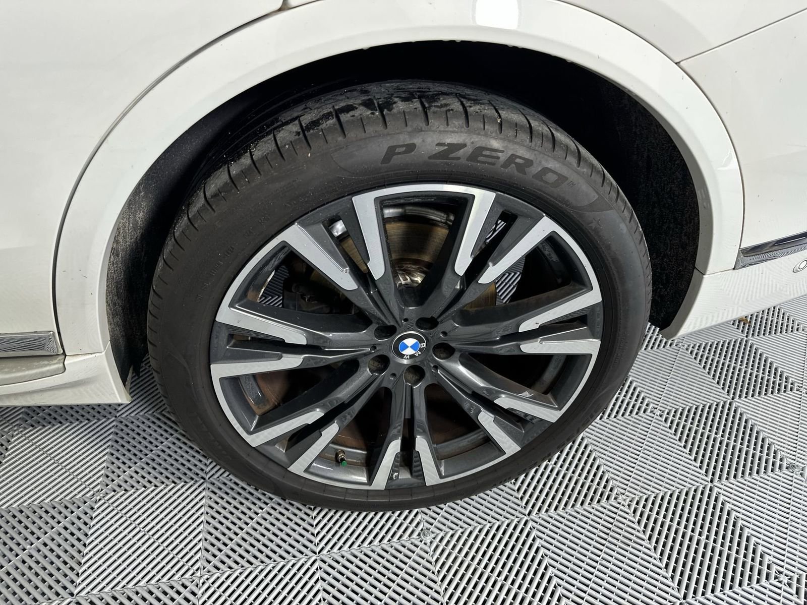 Used 2021 BMW X7 xDrive40i w/ Executive Package AWD/4WD image 10