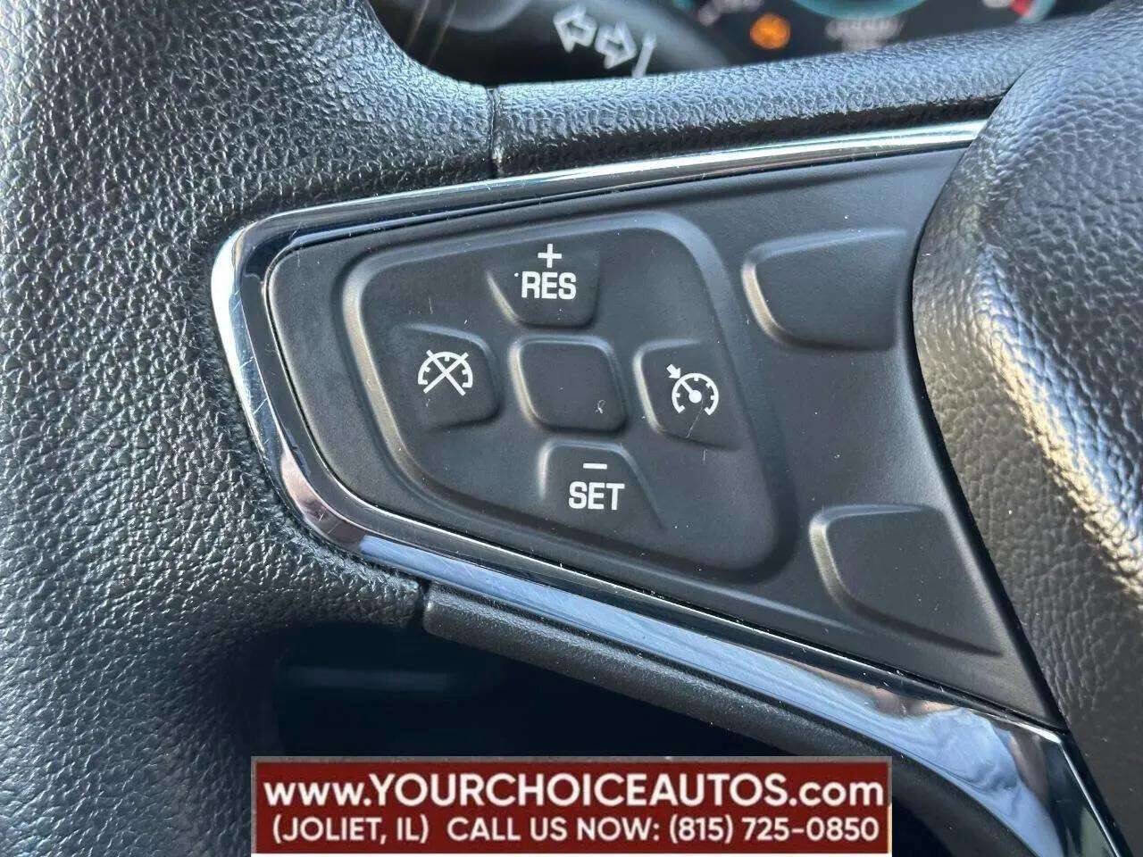 Used 2018 Chevrolet Cruze LT image 9
