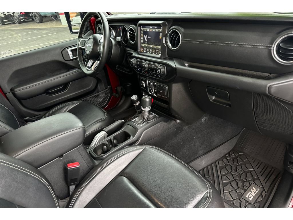 Used 2021 Jeep Wrangler Unlimited Sahara w/ Safety Group image 18