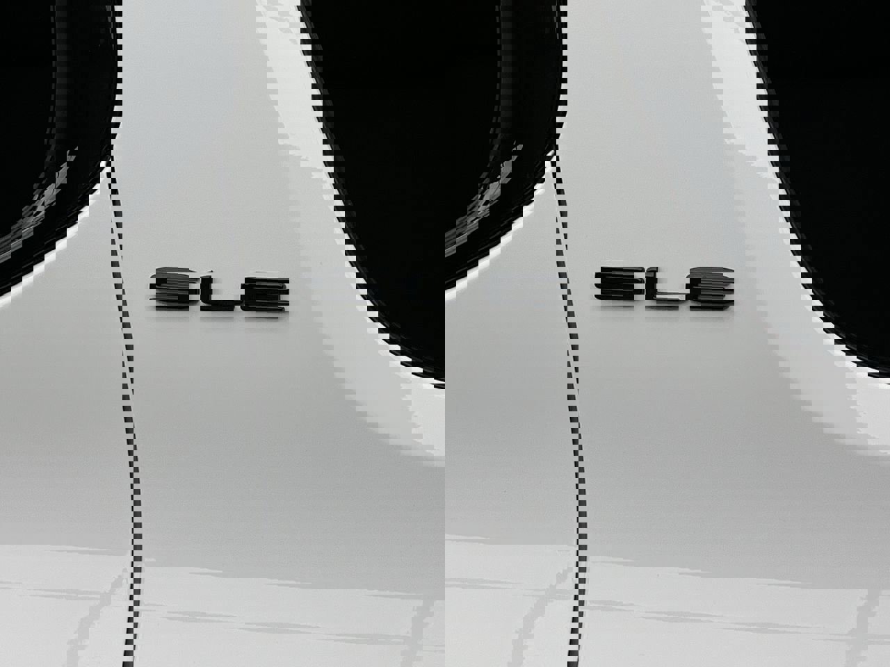 Certified 2023 GMC Acadia SLE w/ Driver Convenience Package image 33