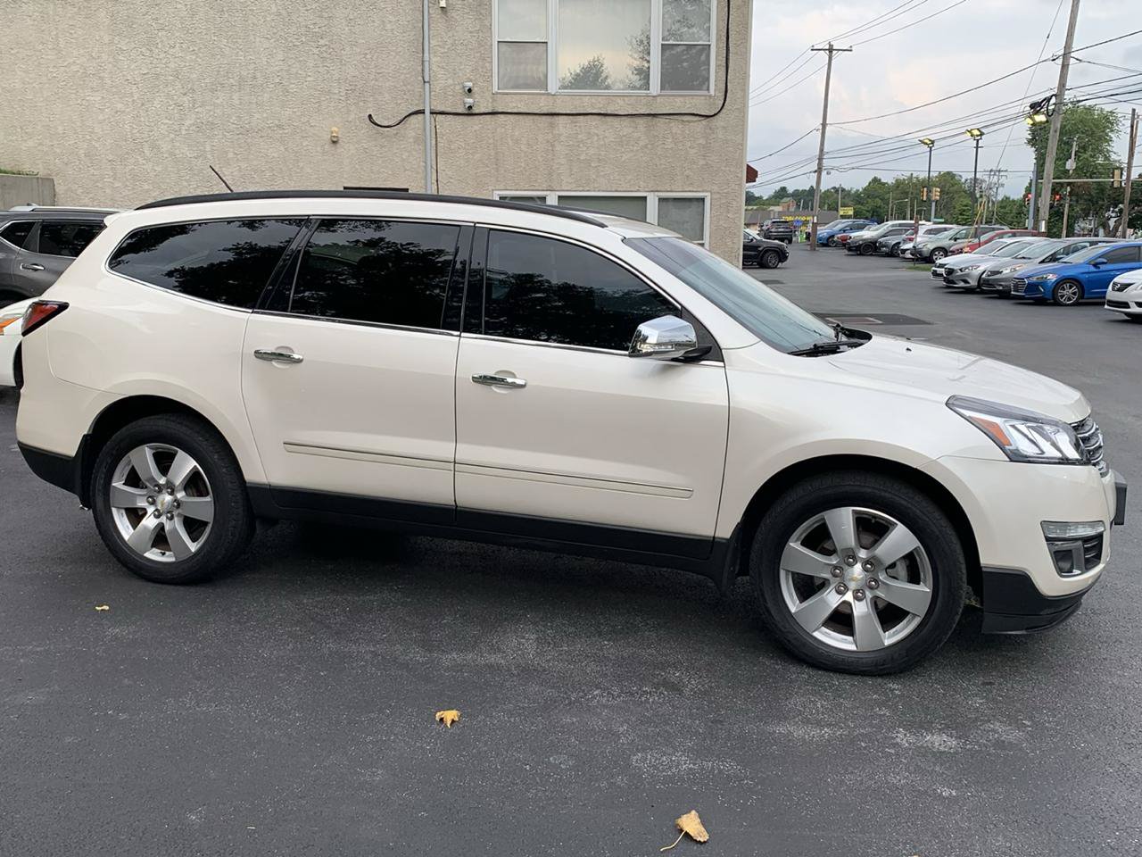 Used 2015 Chevrolet Traverse LTZ AWD/4WD image 6