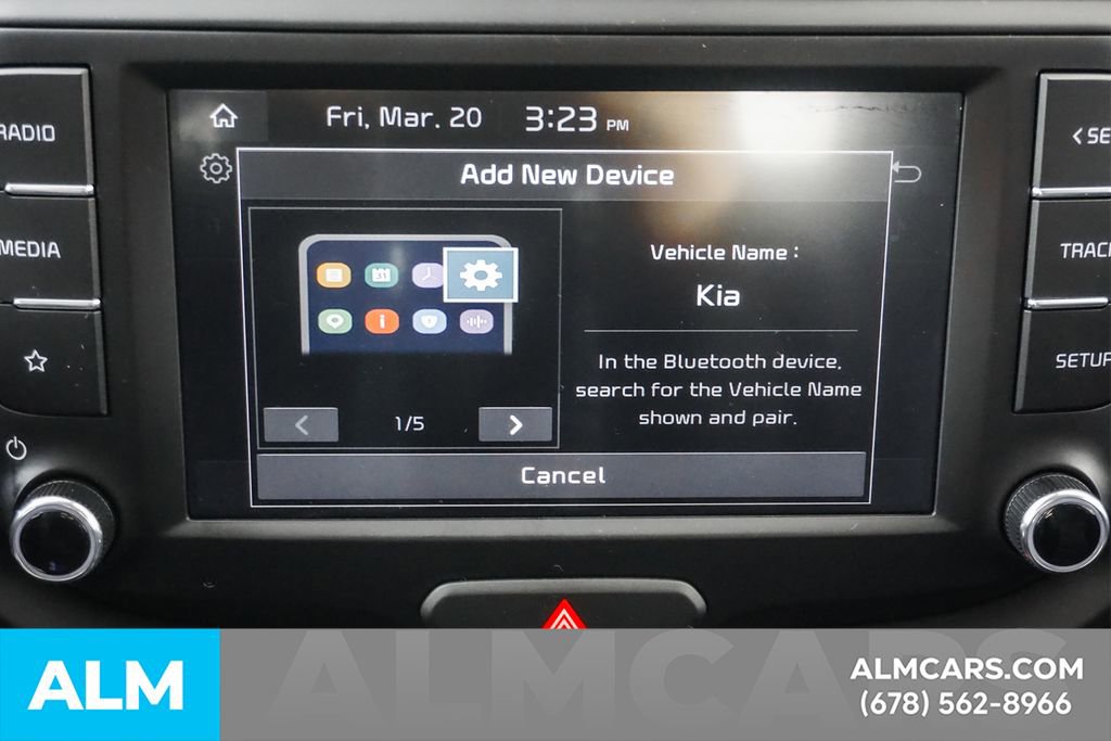 Used 2025 Kia Soul LX w/ LX Technology Package FWD image 32