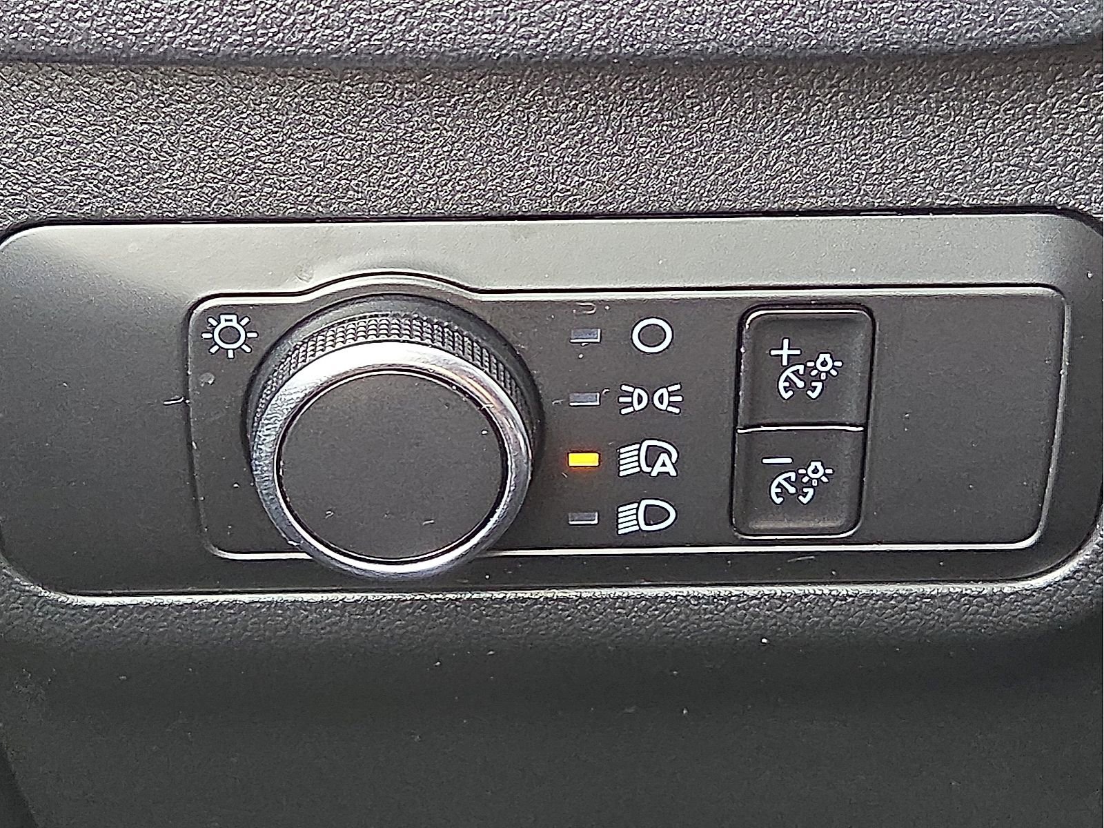 Used 2025 Ford Escape ST-Line FWD image 21