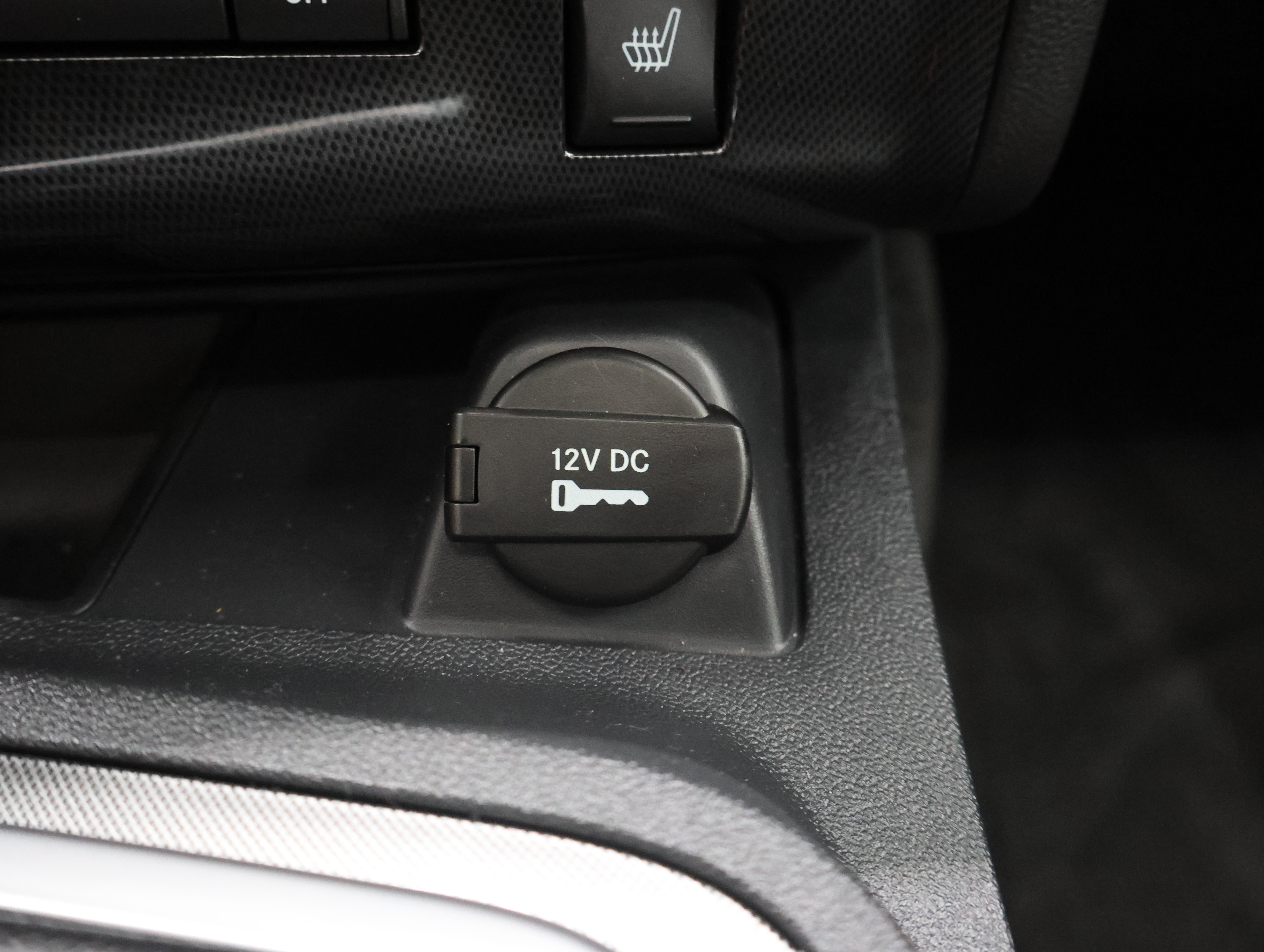 Used 2010 Dodge Challenger R/T RWD image 39