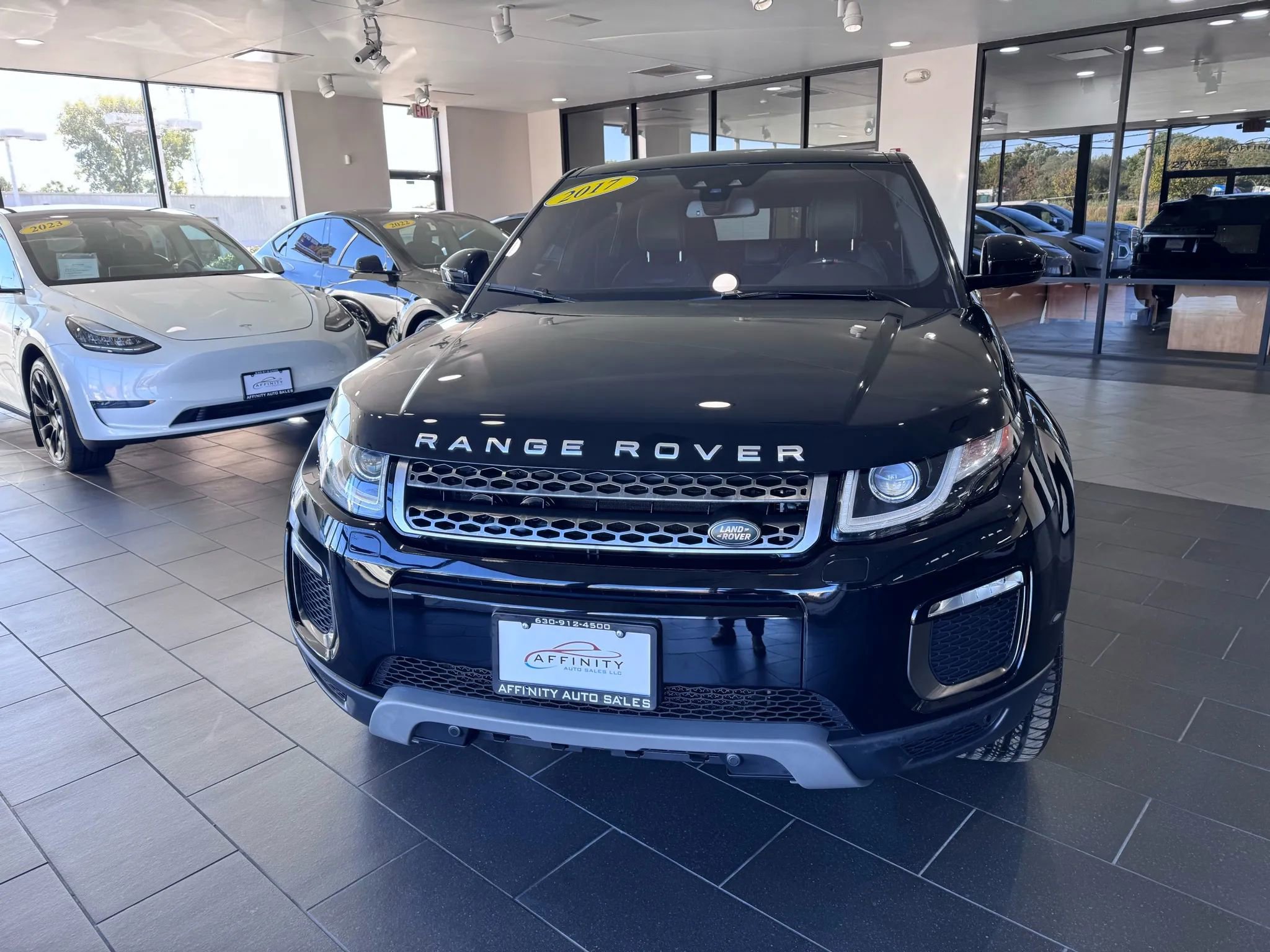 Used 2017 Land Rover Range Rover Evoque HSE image 8