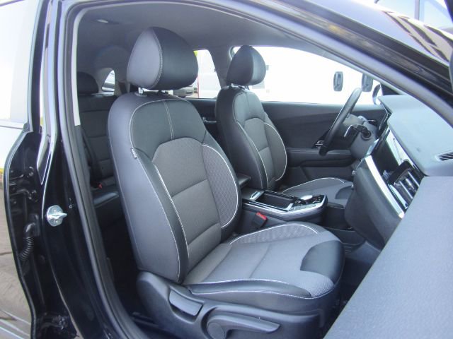 Used 2022 Kia Niro EX image 23