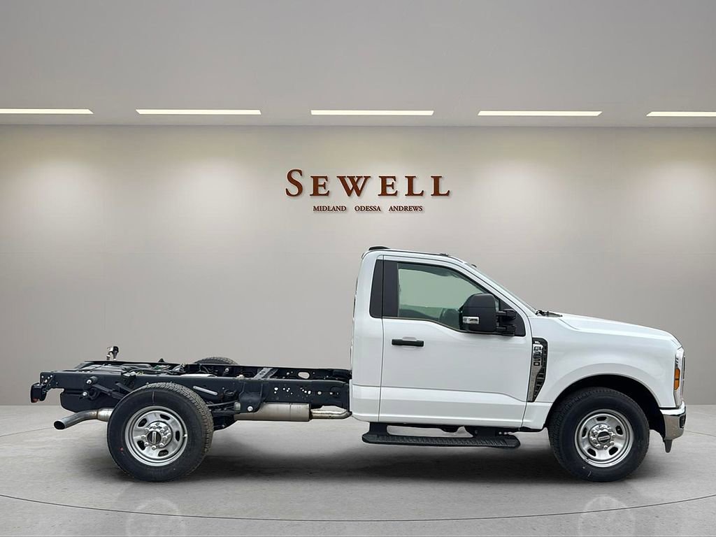 New 2024 Ford F350 XL w/ XL Chrome Package image 6