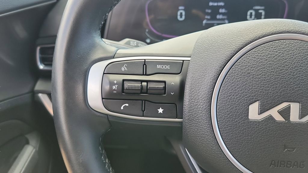 Used 2023 Kia Sportage EX image 24