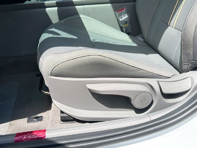 New 2026 Hyundai Elantra Sport FWD image 19