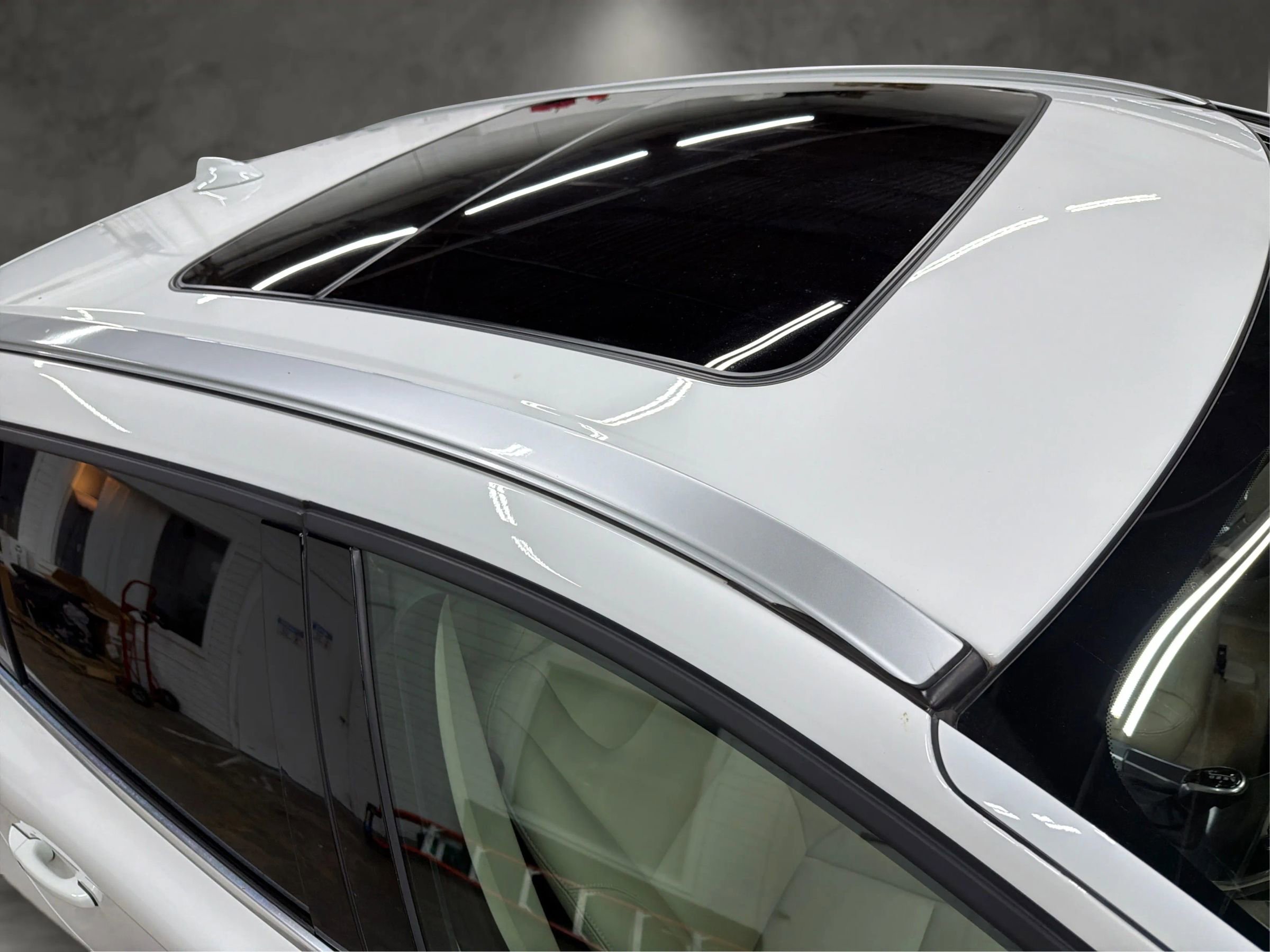 Used 2015 Volvo XC60 T5 Platinum FWD image 13