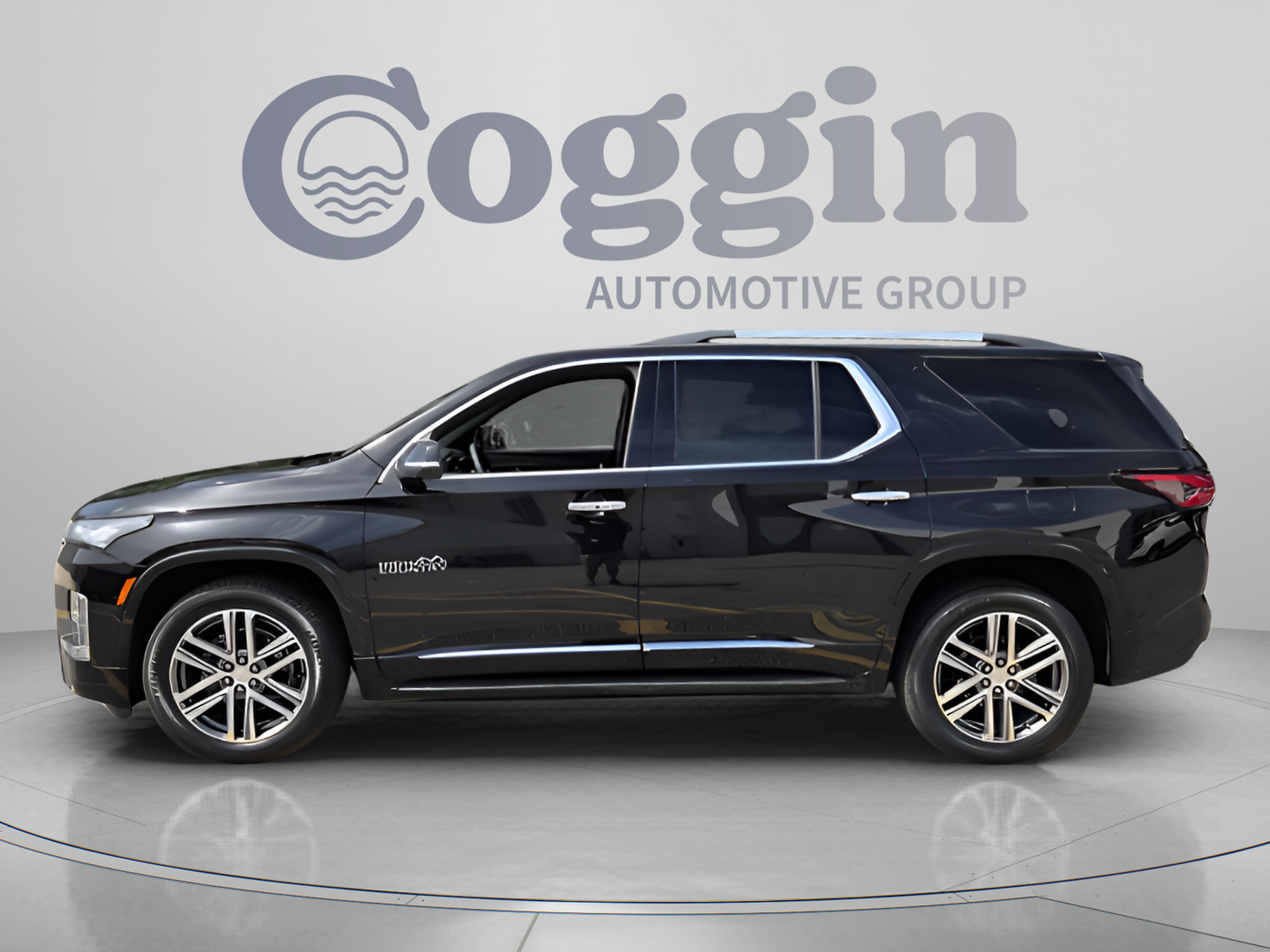 Certified 2023 Chevrolet Traverse High Country w/ LPO, Floor Liner Package AWD/4WD image 2