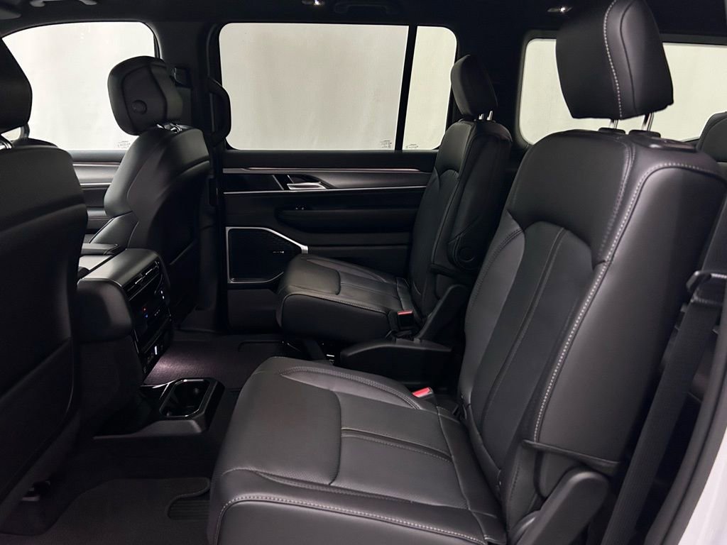 New 2026 Jeep Grand Wagoneer 4WD image 14