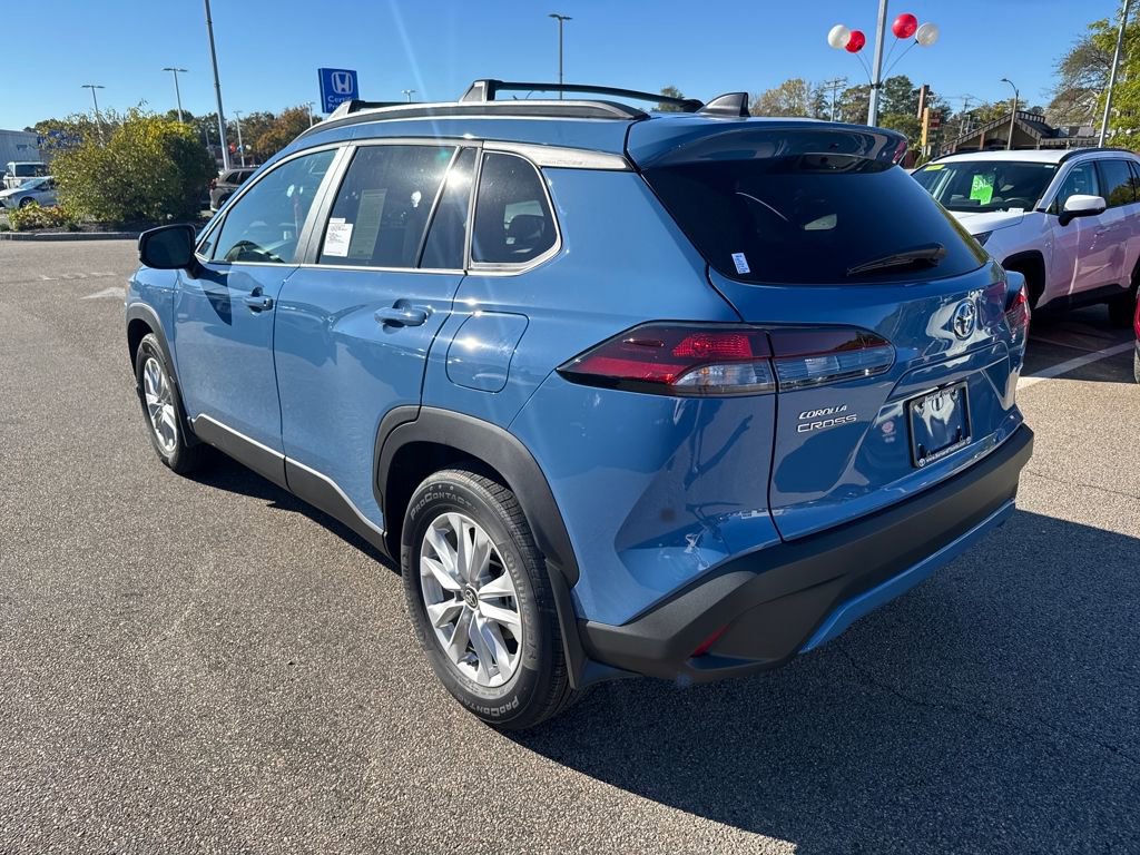 New 2026 Toyota Corolla Cross LE w/ Moonroof Package image 5