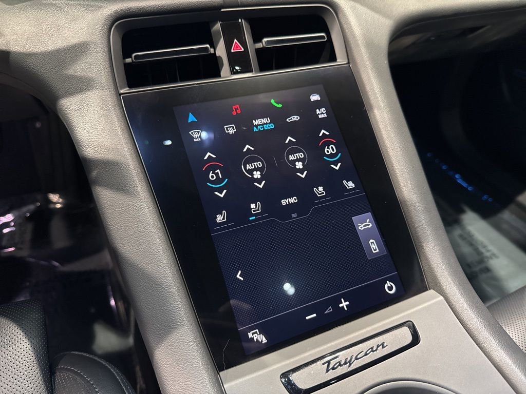 Used 2024 Porsche Taycan 4S w/ Premium Package image 20