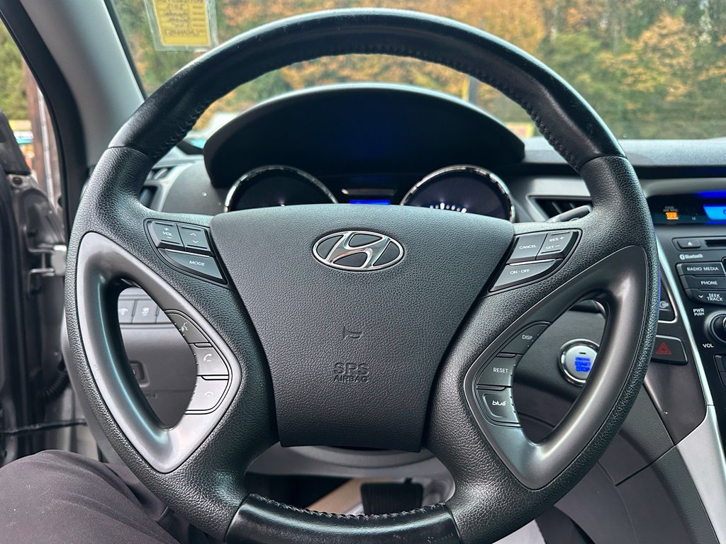 Used 2012 Hyundai Sonata Hybrid w/ Leather Pkg FWD image 14