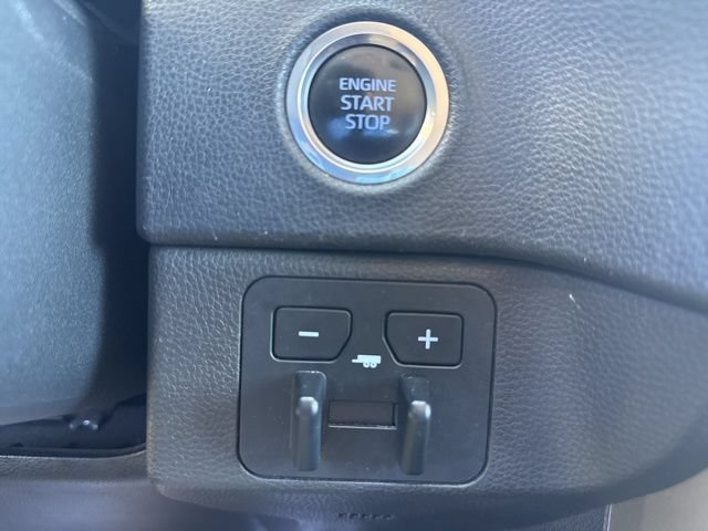 Used 2022 Toyota Tundra SR5 AWD/4WD image 19
