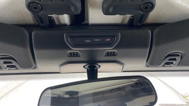 Used 2022 Jeep Wrangler Sport S image 31