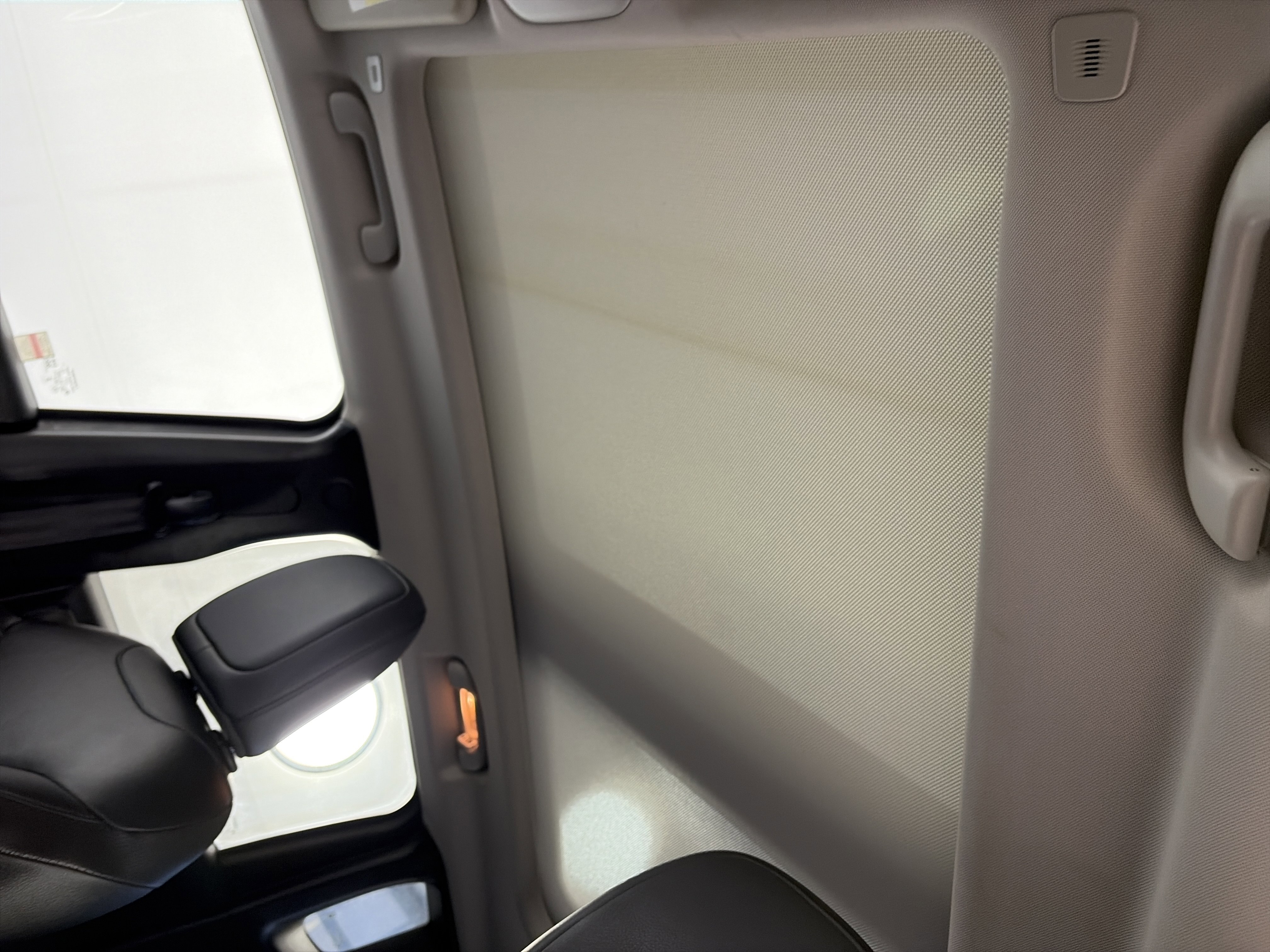 Used 2023 Jeep Renegade Limited w/ Sun/Sound Group image 18