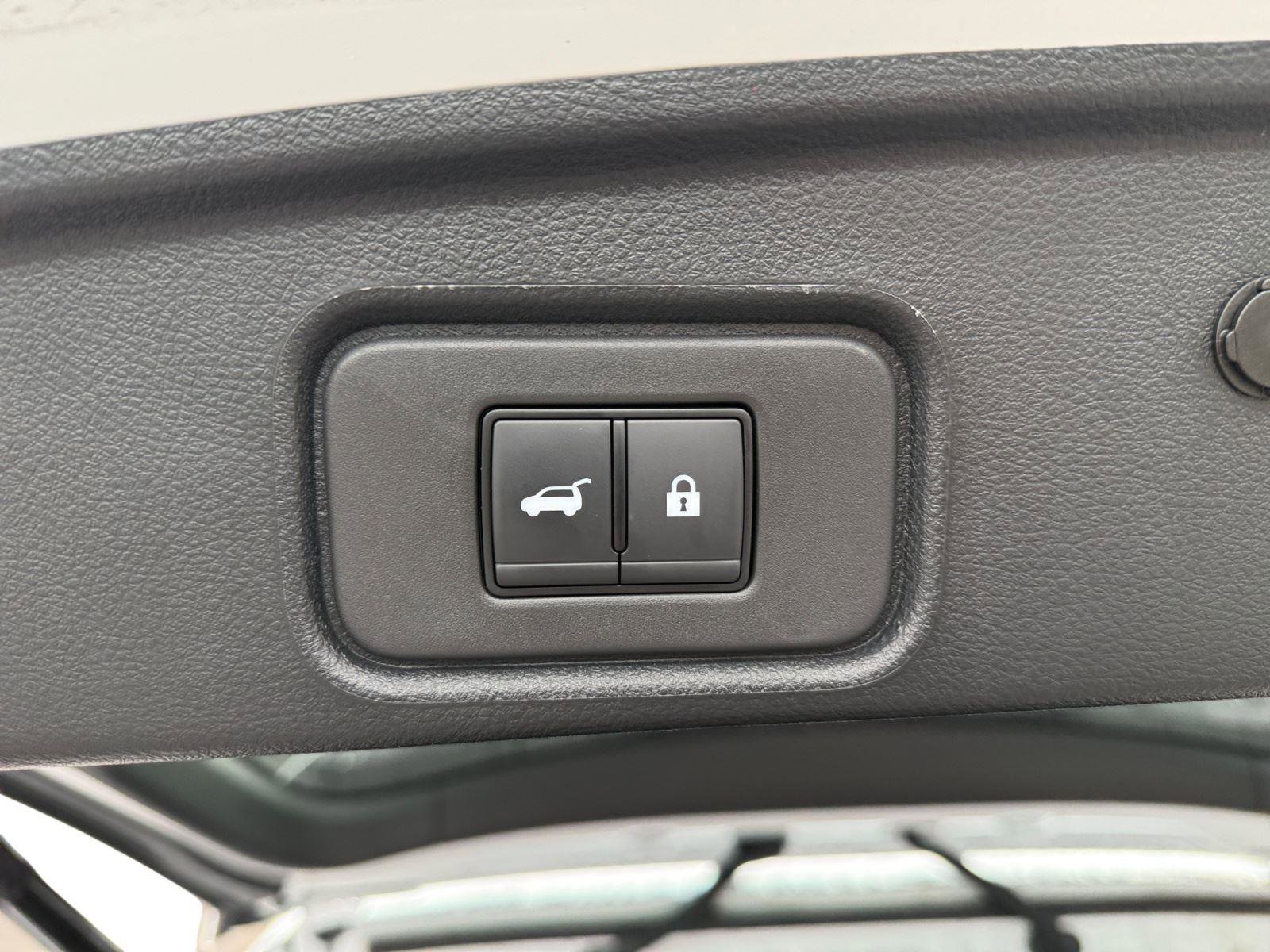 Used 2025 Nissan Pathfinder SV w/ Cargo Package image 23