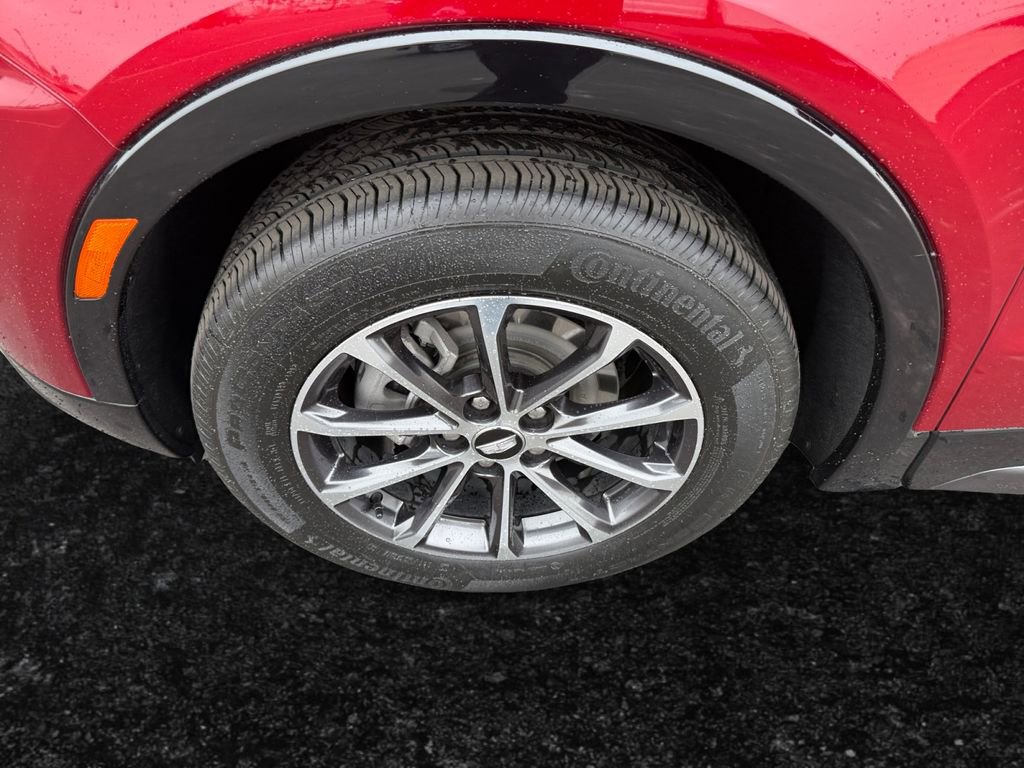 Certified 2024 Cadillac XT4 Sport w/ Cold Weather Package image 9