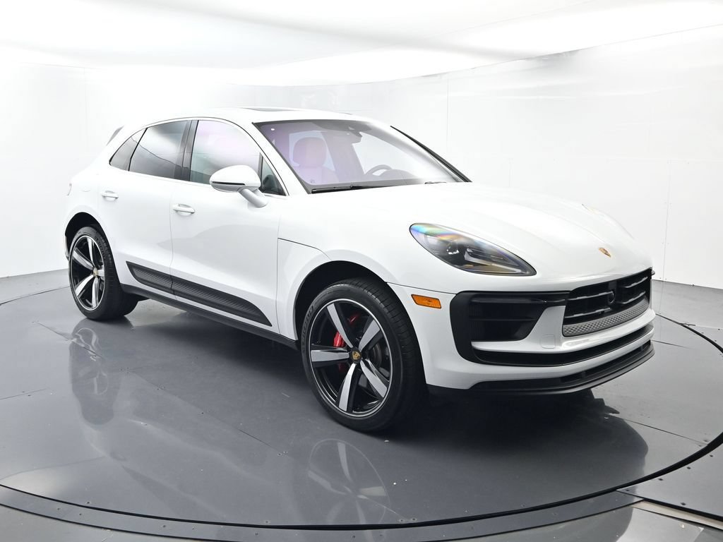 Certified 2026 Porsche Macan S AWD/4WD image 17